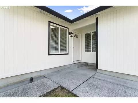 1602 NE Centurion Pl, Gresham, OR 97030 photo 7