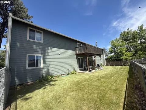 Exterior - 171 N 15th Ave, Elgin, OR 97827 photo 2 of 9