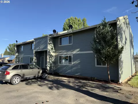 Exterior - 171 N 15th Ave, Elgin, OR 97827 photo 1 of 9