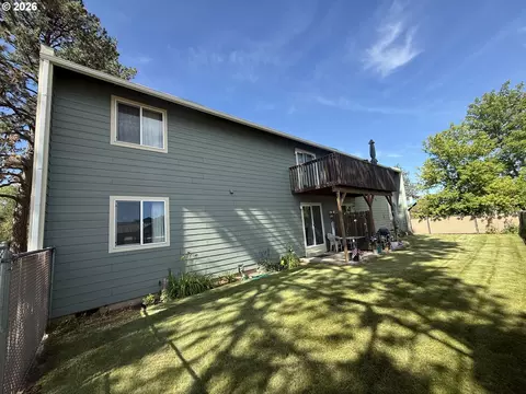 Exterior - 171 N 15th Ave, Elgin, OR 97827 photo 5 of 9