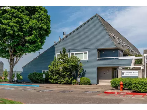113 N Hayden Bay Dr, Portland, OR 97217