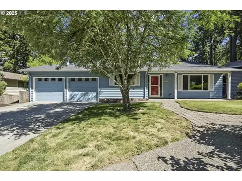 13555 SW Fircrest Ct, Beaverton, OR 97008