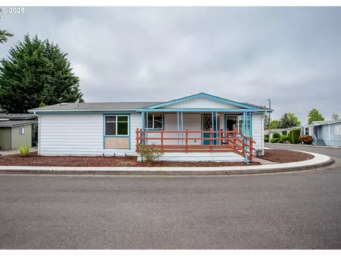 1199 N Terry St #228, Eugene, OR 97402