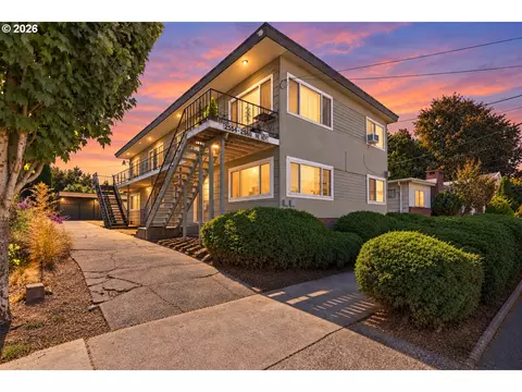 2554 NE Hoyt St, Portland, OR 97232