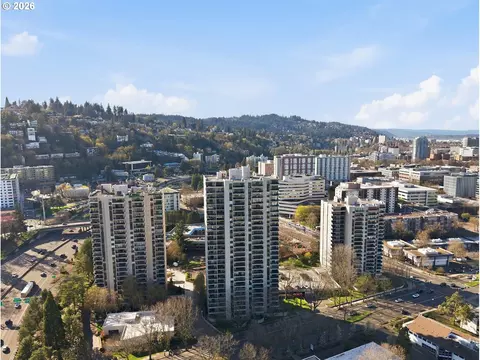 2221 SW 1st Ave #724, Portland, OR 97201