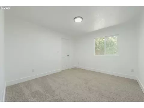 Bedroom - 1860 W 12th Ave, Eugene, OR 97402 photo 1 of 6