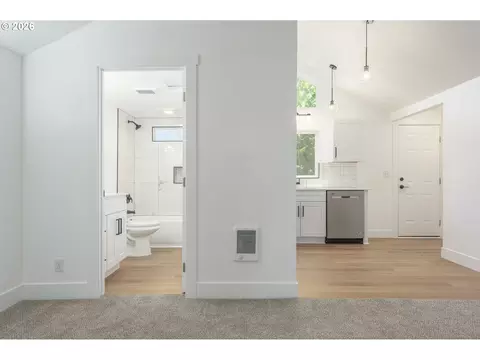 Entry Way - 1860 W 12th Ave, Eugene, OR 97402 photo 1 of 1