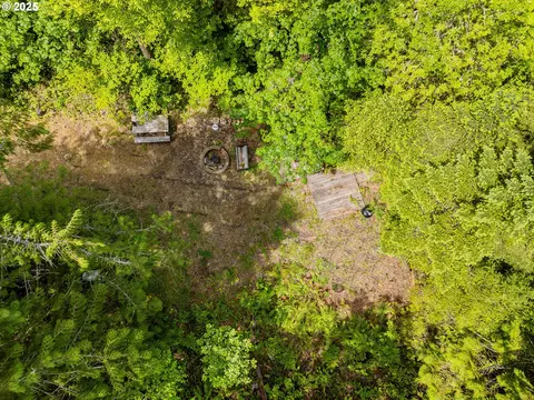 400 Newbridge Rd, Glide, OR 97443 photo 10