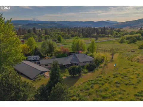 199 Old Highway 8, Lyle, WA 98635