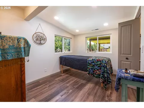 Other - 1883 7th St, Springfield, OR 97477 photo 7 of 13