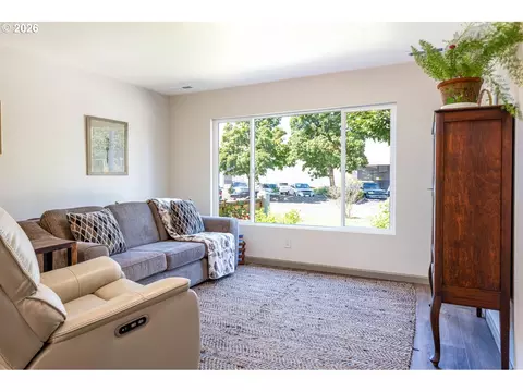 Living - 1883 7th St, Springfield, OR 97477 photo 1 of 1