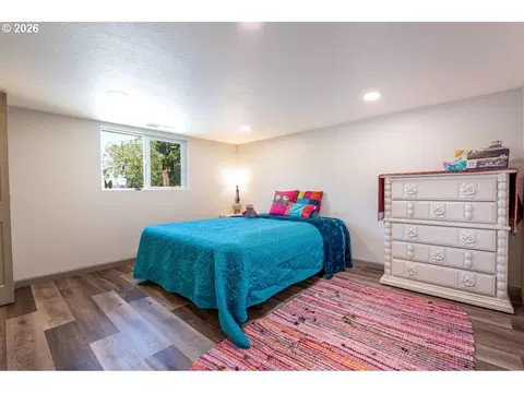 Bedroom - 1883 7th St, Springfield, OR 97477 photo 2 of 3