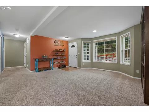 Living - 46725 SE George Rd, Estacada, OR 97023 photo 1 of 5