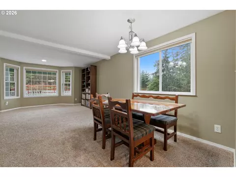 Dining - 46725 SE George Rd, Estacada, OR 97023 photo 1 of 2