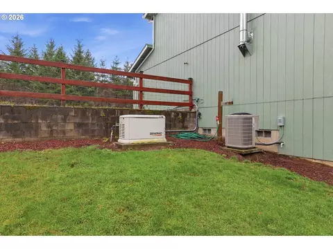 Exterior - 46725 SE George Rd, Estacada, OR 97023 photo 5 of 8