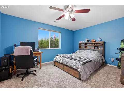 Bedroom - 46725 SE George Rd, Estacada, OR 97023 photo 5 of 8