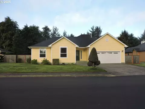 47 SW Gardenia Ave, Warrenton, OR 97146