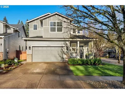 21425 SW Roellich Ave, Sherwood, OR 97140