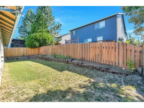 Exterior - 1558 SE Jasmine Way, Gresham, OR 97080 photo 6 of 6