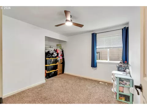Bedroom - 1558 SE Jasmine Way, Gresham, OR 97080 photo 1 of 4