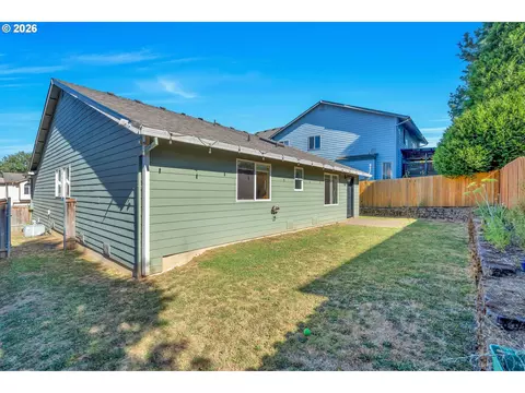 Exterior - 1558 SE Jasmine Way, Gresham, OR 97080 photo 5 of 6