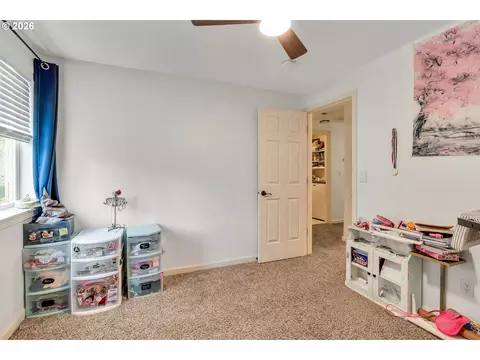 Bedroom - 1558 SE Jasmine Way, Gresham, OR 97080 photo 2 of 4