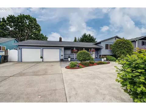 1807 NW 105th St, Vancouver, WA 98685