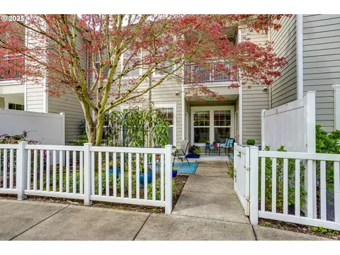1170 NE 64th Ln #1202, Hillsboro, OR 97124