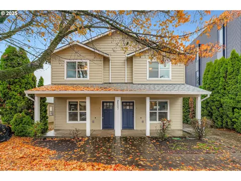 2507 E Burnside St, Portland, OR 97214