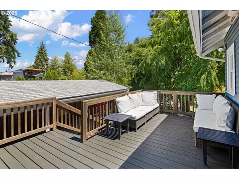 Exterior - 1969 Villard St, Eugene, OR 97403 photo 8 of 12