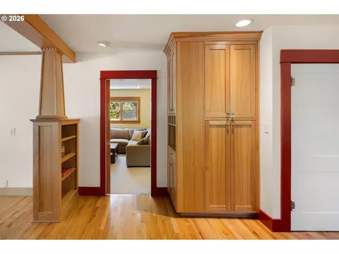 Entry Way - 1969 Villard St, Eugene, OR 97403 photo 1 of 4
