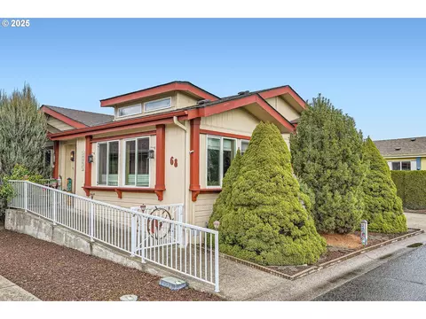 16500 SE 1st St #68, Vancouver, WA 98684