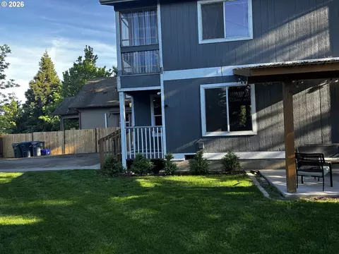 Exterior - 686 Bethel Dr, Eugene, OR 97402 photo 2 of 2
