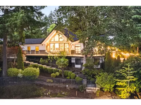 17780 Overlook Cir, Lake Oswego, OR 97034