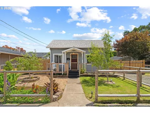 550 SE 16th St, Salem, OR 97301