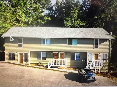 131 SE Ainslee Ave, Depoe Bay, OR 97341