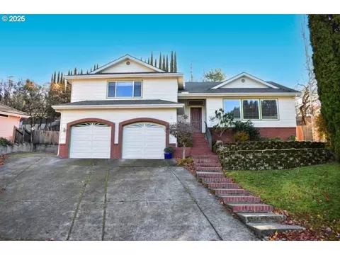 130 Candice Ct, Medford, OR 97504