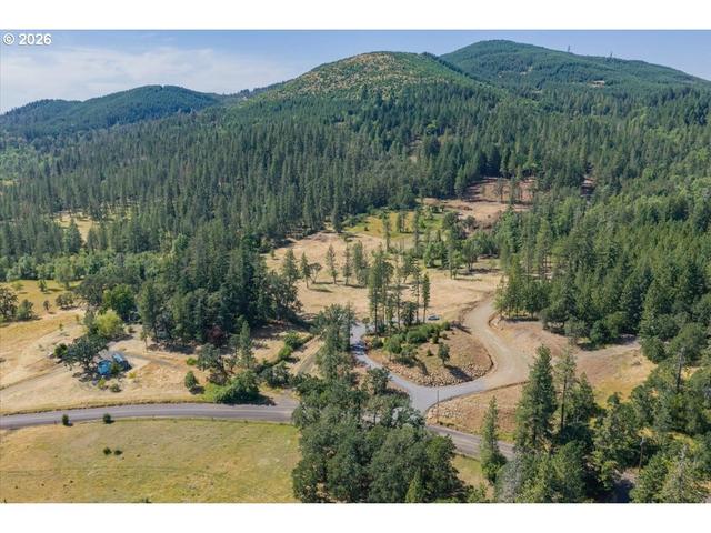 38835 Crawfordsville Dr, Sweet Home, OR 97386