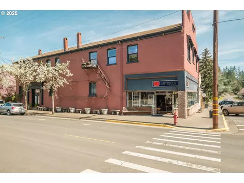 354402 N Main St, Brownsville, OR 97327