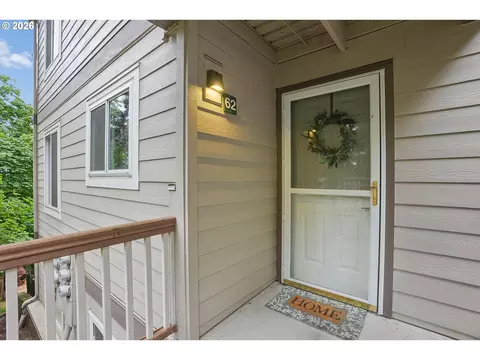 20070 Larkspur Ln #62, West Linn, OR 97068