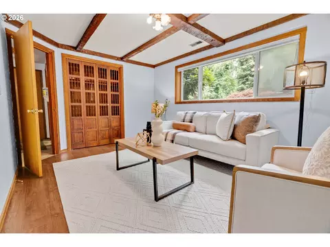 Living - 33828 SE Francis Rd, Gresham, OR 97080 photo 7 of 7