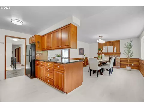 Kitchen - 33828 SE Francis Rd, Gresham, OR 97080 photo 3 of 3