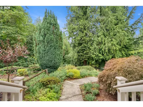 Exterior - 33828 SE Francis Rd, Gresham, OR 97080 photo 6 of 16