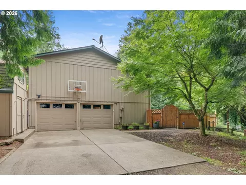Exterior - 33828 SE Francis Rd, Gresham, OR 97080 photo 14 of 16