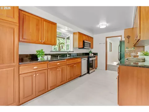 Kitchen - 33828 SE Francis Rd, Gresham, OR 97080 photo 1 of 3