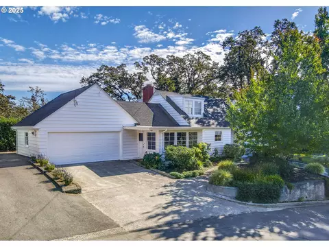 641 City View Blvd, Springfield, OR 97477