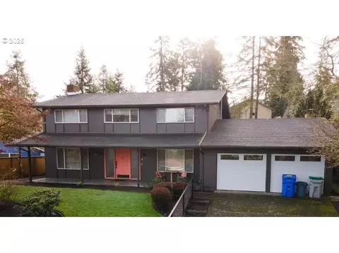 1520 W 28th Pl, Eugene, OR 97405