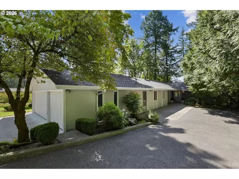 5510 SW Sweetbriar St, Portland, OR 97221