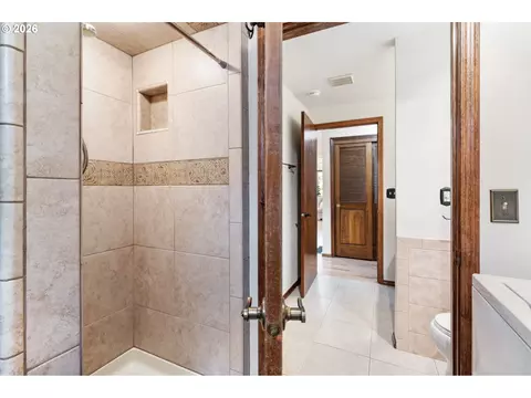 Other - 1105 SW 10th Dr, Gresham, OR 97080 photo 4 of 5