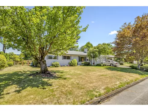 1400 Hadley Rd, Newberg, OR 97132